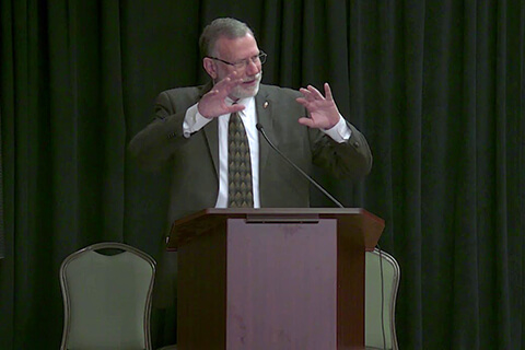 Bishop Schnase preaches his opening sermon on Mark 8:22-26 at Do No Harm 2018. 