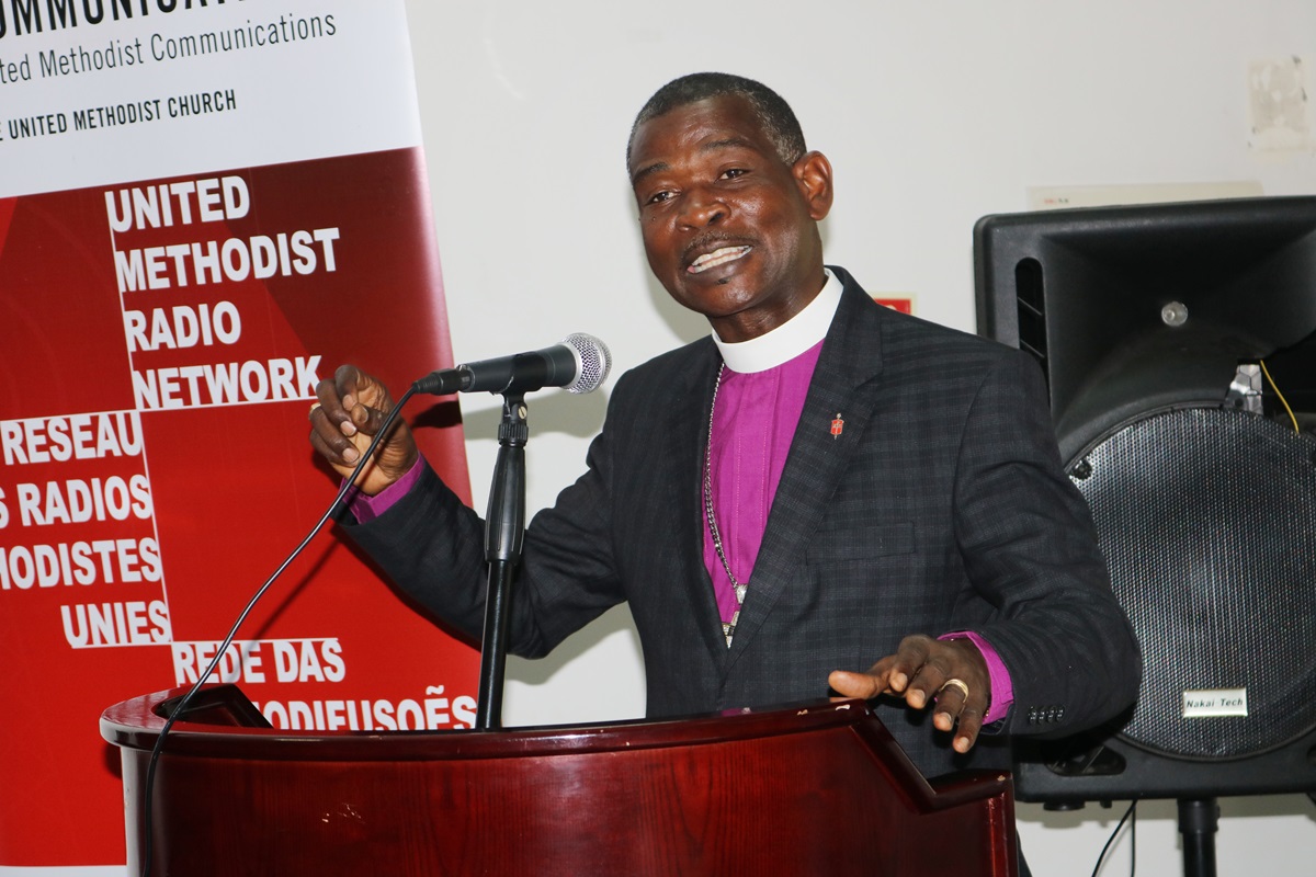 umrn-radiobishop-domingos