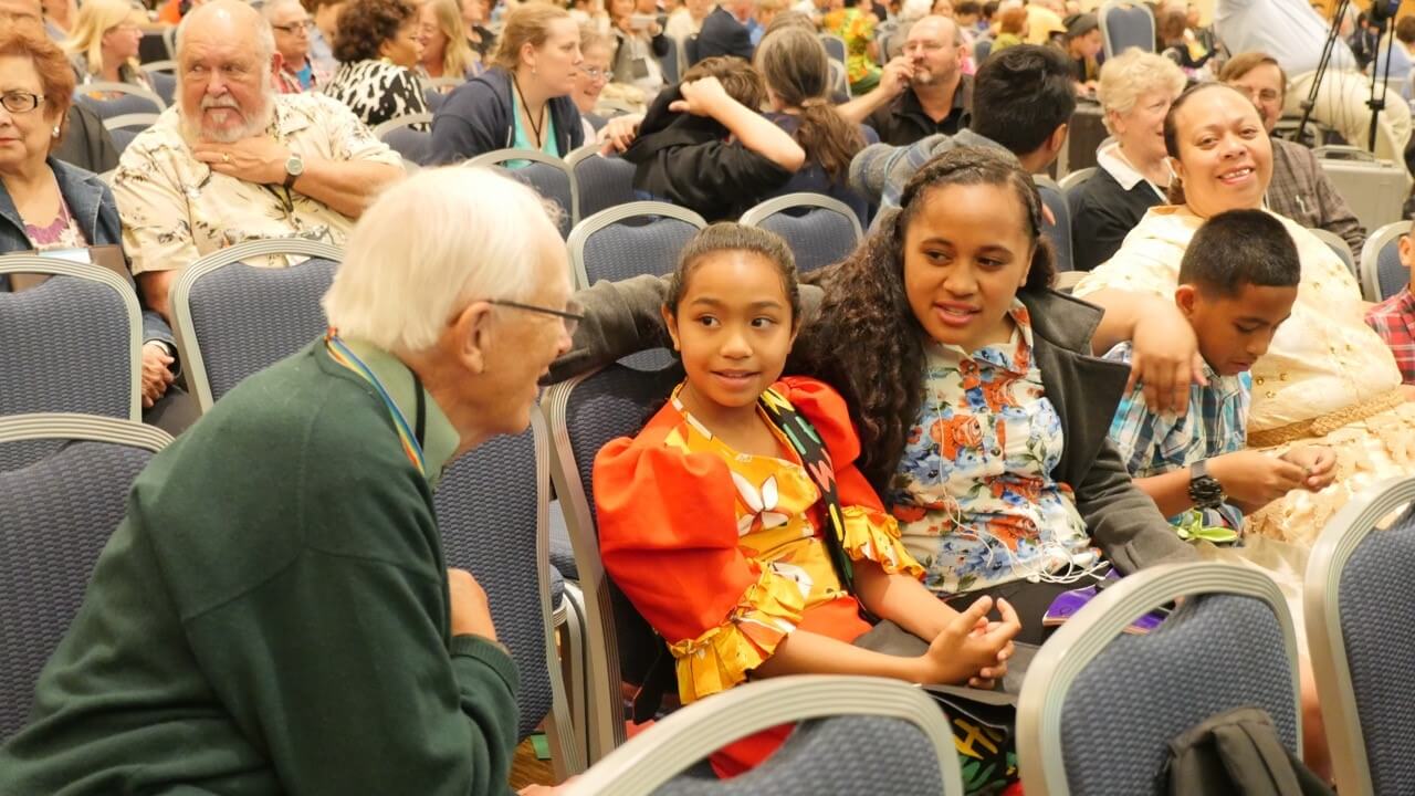 Conference attendees of all ages engage in discussion during the California-Nevada Annual Conference. Photo by Koua Vang, California-Nevada Annual Conference